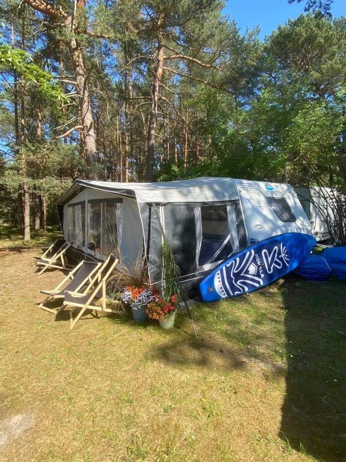 מלון הל Przyczepa Abordaz Na Campingu Kormoran מראה חיצוני תמונה